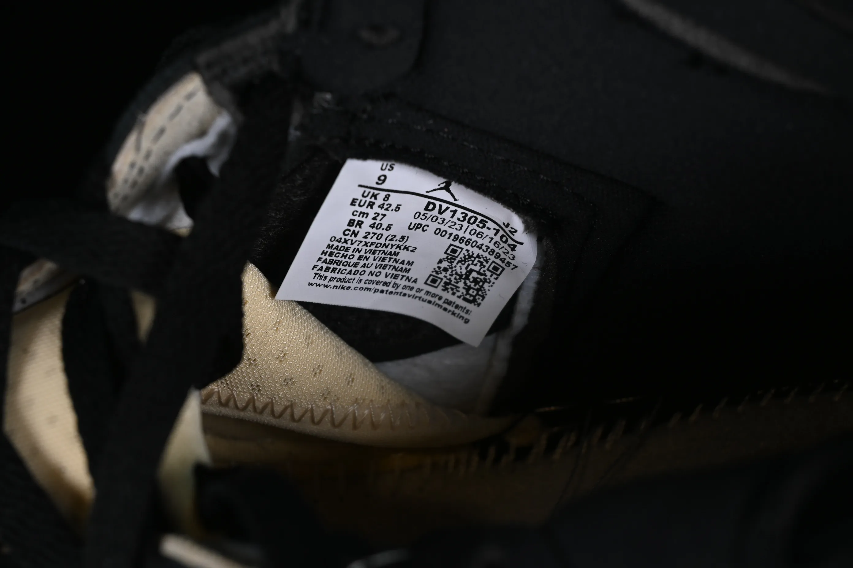 All categories Air Jordan Jordan series basketball shoes Air Jordan 1 High Air Jordan 1 Zoom CMFT AJ1 Joe 1 gray blue black hook high top basketball shoes DV1305-104